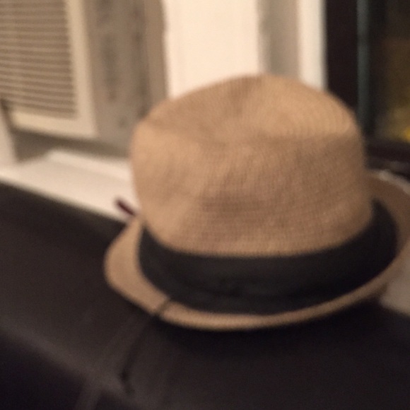hat - Picture 3 of 3