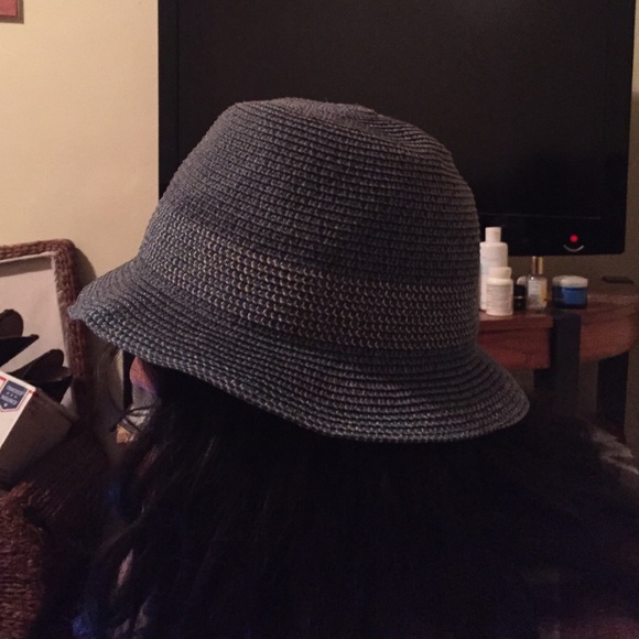 blue hat - Picture 2 of 2