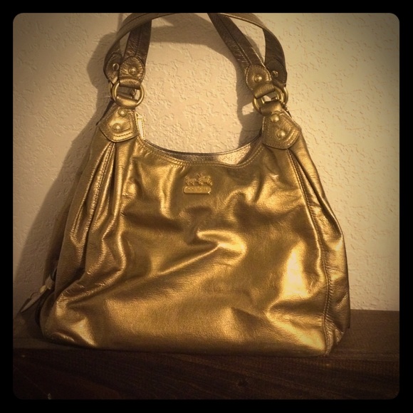 Coach patent leather purse - Picture 1 of 4