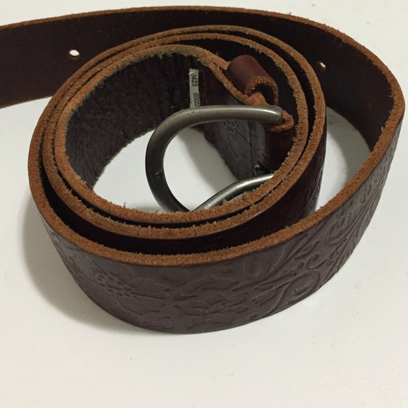 American Eagle belt