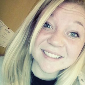 Meet your Posher, Stephanie