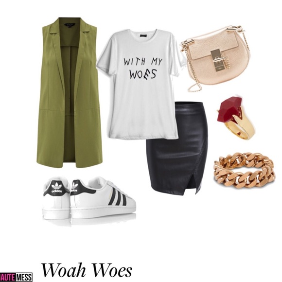 Tops - Woah Woes Graphic Tee