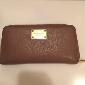 Passport wallet