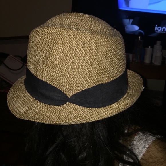 tan summer hat - Picture 2 of 2