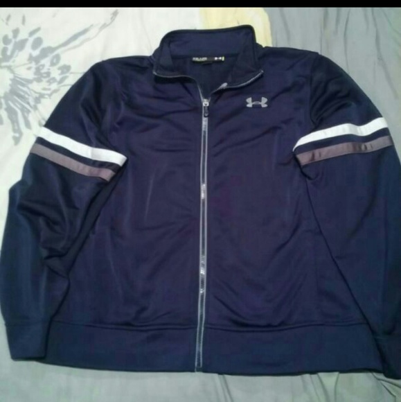 LIKE NEW BOYS UNDERARMOUR JACKET