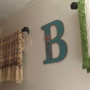 Meet your Posher, Leigh