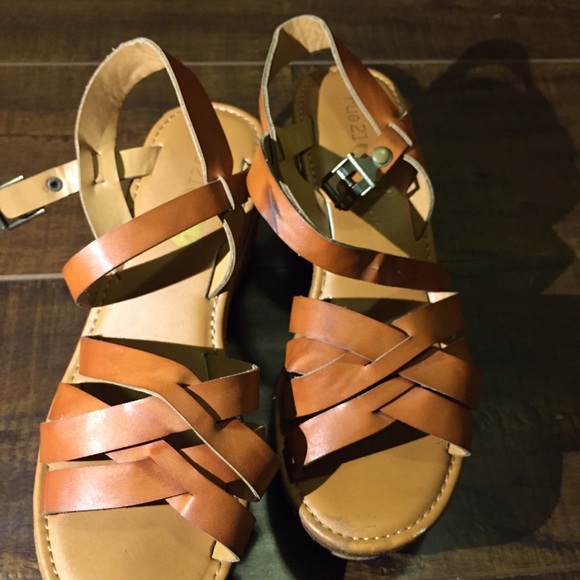 Leather Platforms - Picture 2 of 2