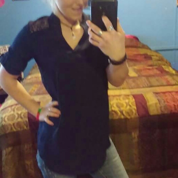 Sheer tunic - Picture 3 of 3