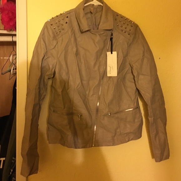 tan colored leather jacket with studs - Picture 1 of 3