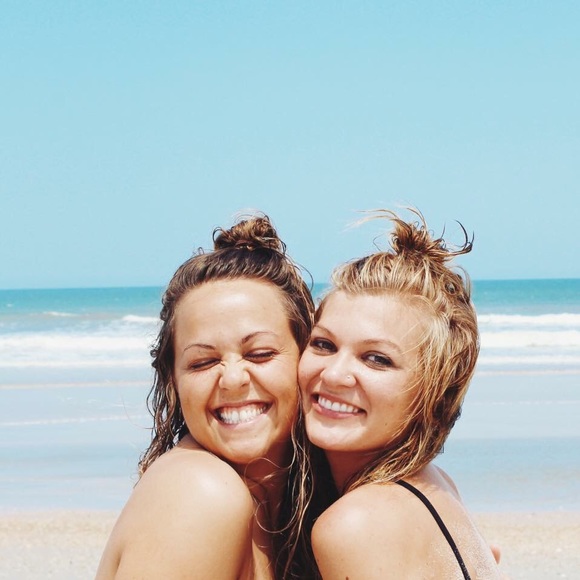 Meet your Posher, Courtney - Picture 5 of 6