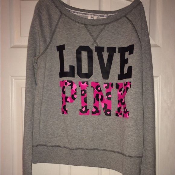 ٠VS crew neck sweater٠