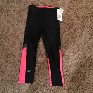 Under Armour compression capri