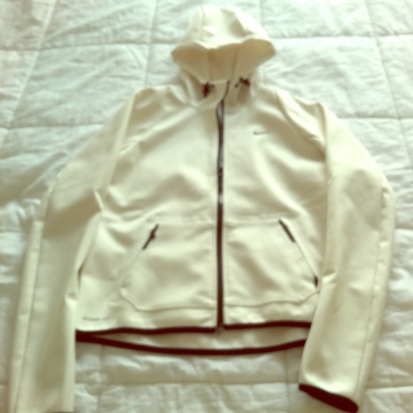 Nike Storm Fit Jacket size small - Picture 1 of 3