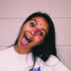 Meet your Posher, Carleigh