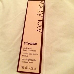 Mary kay matte-wear liquid foundation