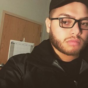 Meet your Posher, Felipe