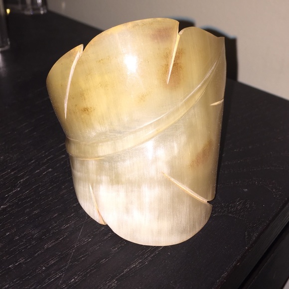 Carved Horn Leaf Bracelet