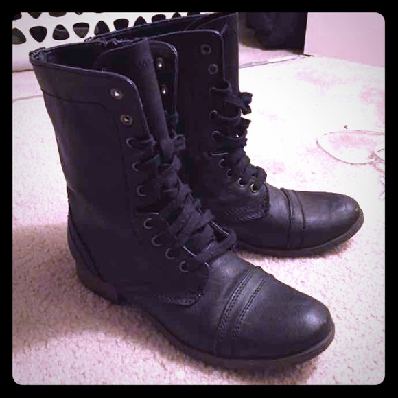 🚫SOLD🚫Candies combat boots