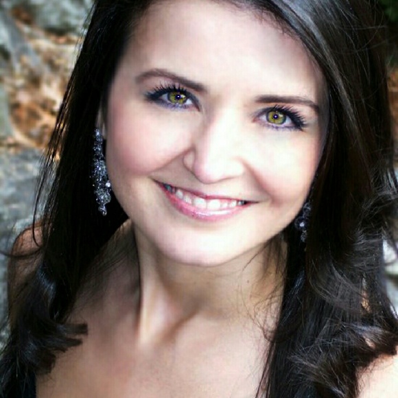 Meet your Posher, Joni