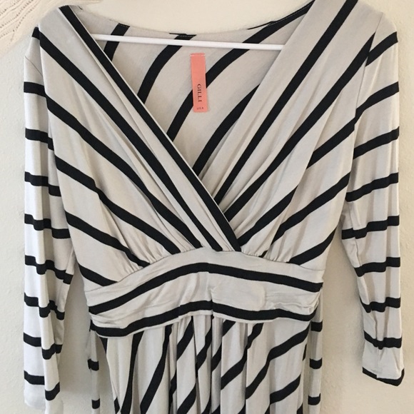 Black and white striped dress - Picture 3 of 3