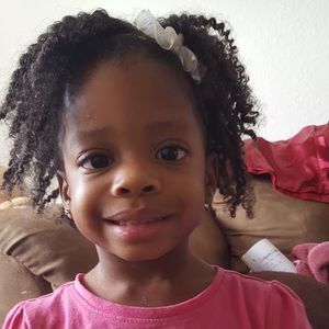 Meet your Posher, Candace