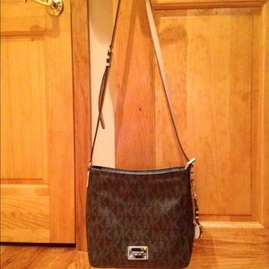 Michael Kors Cross Body Bag