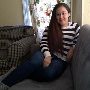 Meet your Posher, Delia