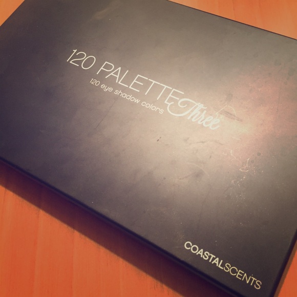 120 color eyeshadow palette