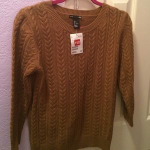 Camel color crew neck sweater. H&M