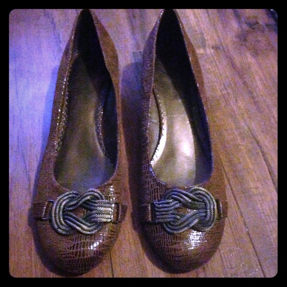 Brown Low Wedge Shoes