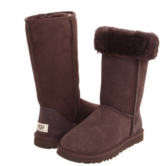 Ugg Classic tall/medium brown boots
