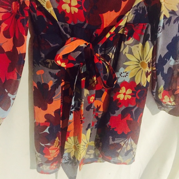 NWOT NY&CO BLOUSE 🌺 OFFERS WELCOME! - Picture 2 of 4