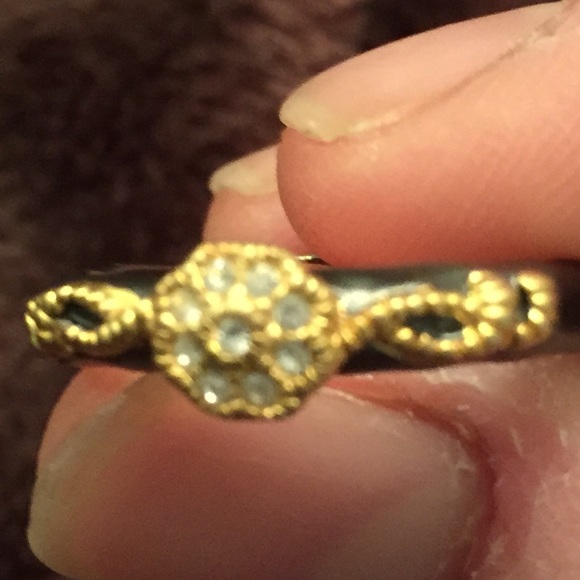 Ring - Picture 2 of 2