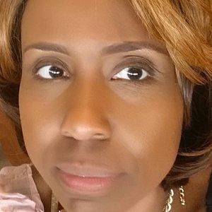 Meet your Posher, Monique