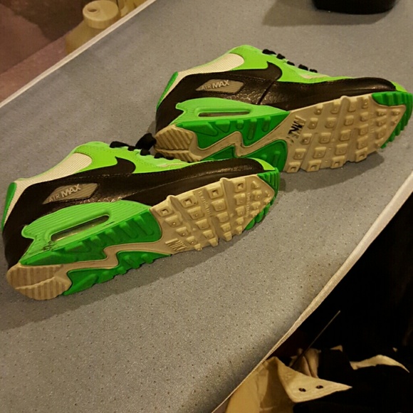 SOLD!!!!!Nike - Picture 2 of 4