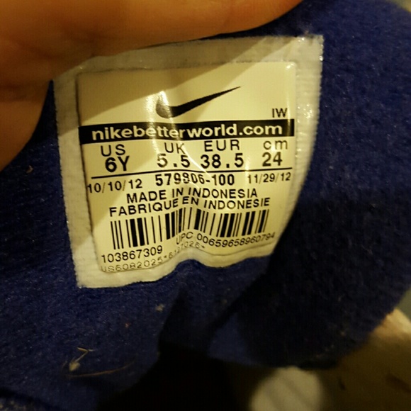 Nike - Picture 4 of 4