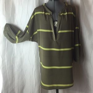 XL V-Neck 3Q Sleeve Olive Yellow Triple Stripe Top