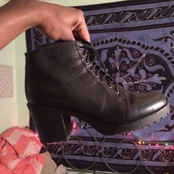 Vagabond black leather boots size 10