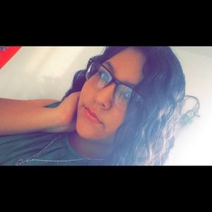 Meet your Posher, Areliz