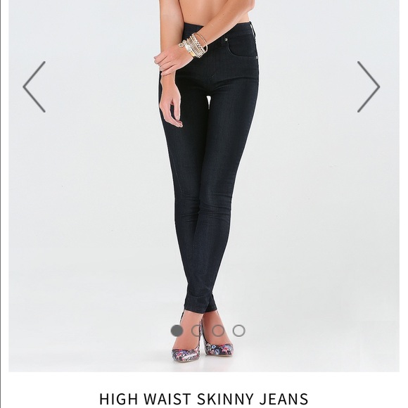 High waited Bebe jeans!
