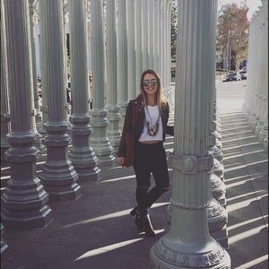 Meet your Posher, Hayley