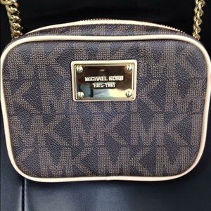 Michael Kors Crossbody