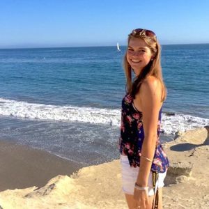 Meet your Posher, Christina