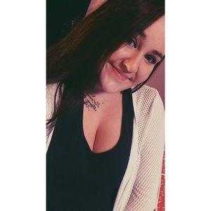 Meet your Posher, Hannah