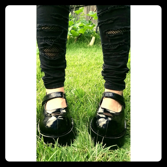 Demonia platforms