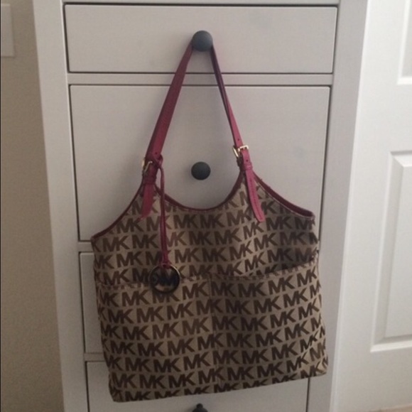 MK purse