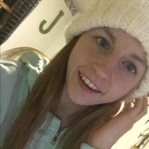 Meet your Posher, Joni