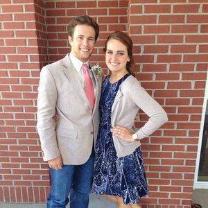 Meet your Posher, Leslie