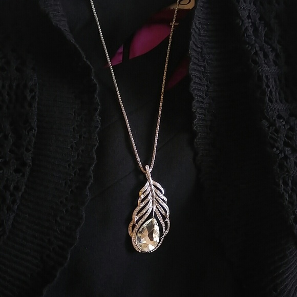 Brand new Gorgeous sweater necklace HP 12-12 - Picture 2 of 3