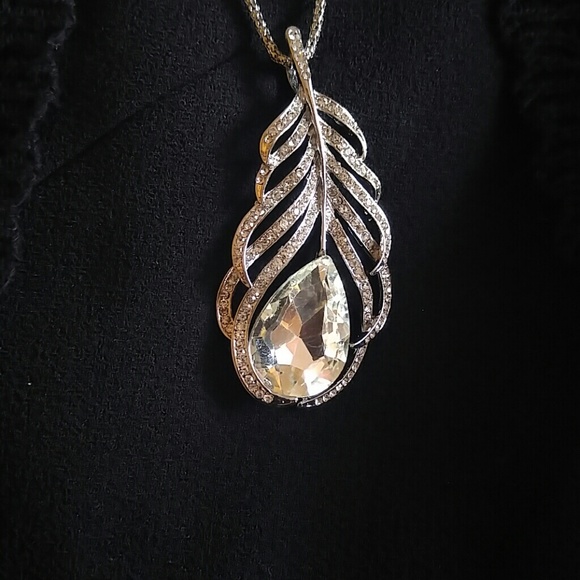 Brand new Gorgeous sweater necklace HP 12-12 - Picture 3 of 3